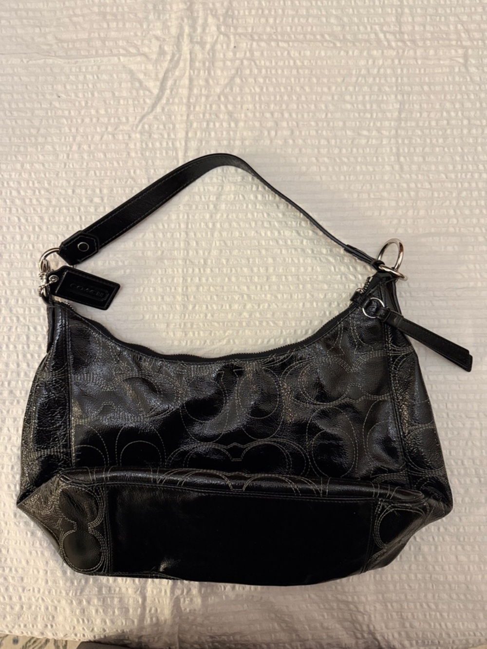 Coach Black glossy Signature Hobo shoulder Bag with Logo Hardware - Picture 3 of 4